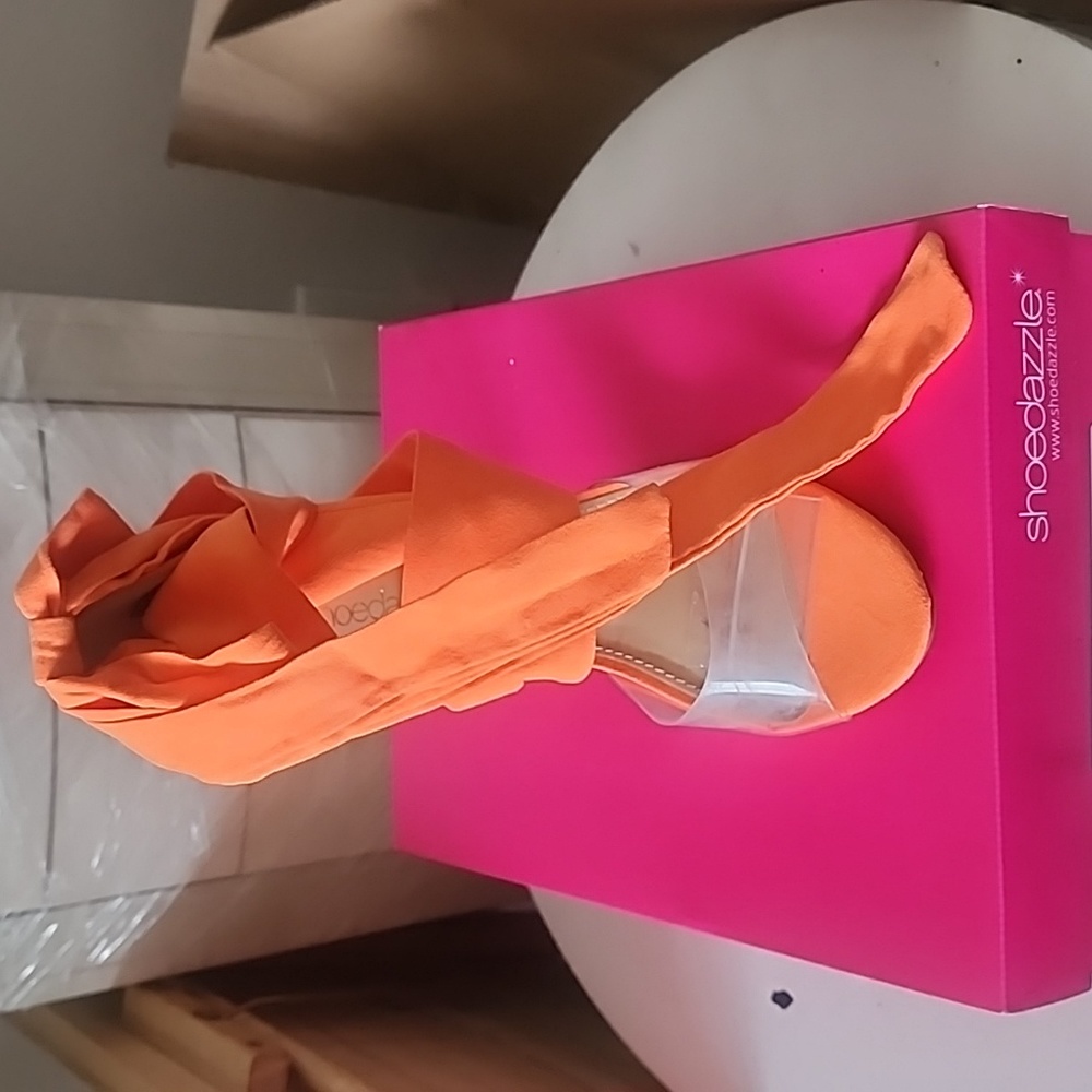 Heels - Picture 2 of 3